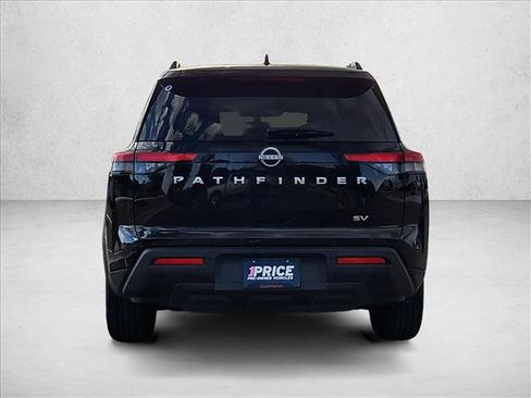 Used 2024 Nissan Pathfinder SV FWD image 7