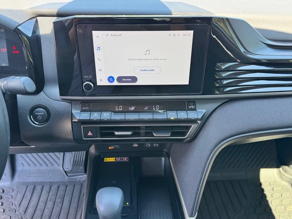 Used 2025 Toyota Camry LE FWD image 15