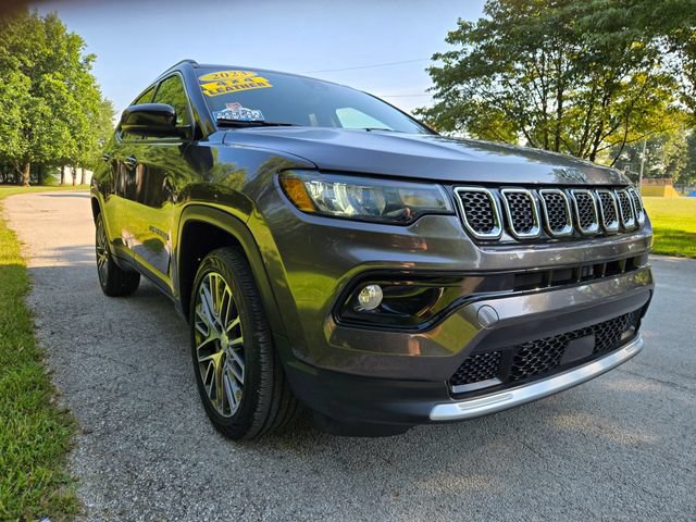 Used 2023 Jeep Compass Limited w/ Elite Group AWD/4WD image 8