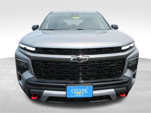 New 2026 Chevrolet Traverse Z71 w/ Driver Confidence Package AWD/4WD image 8