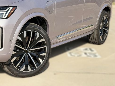 New 2026 Volvo XC90 T8 Plus w/ Protection Package Premier AWD/4WD image 7
