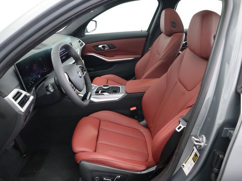 Certified 2025 BMW 330i Sedan w/ Premium Package image 21