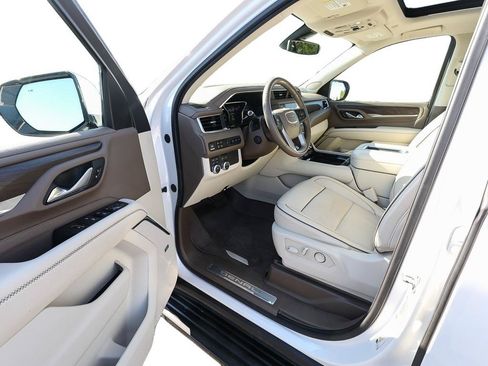 Used 2021 GMC Yukon Denali AWD/4WD image 11
