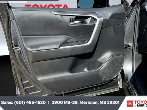 Used 2024 Toyota RAV4 XLE Premium image 17