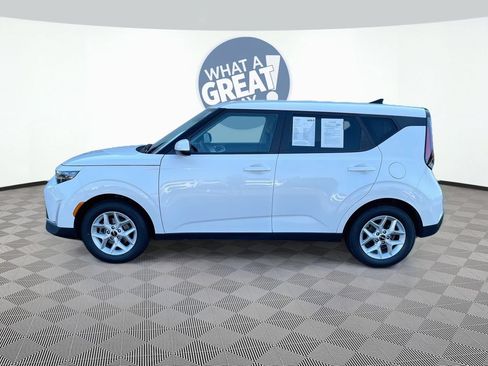Certified 2024 Kia Soul LX w/ Option Group 015 FWD image 9