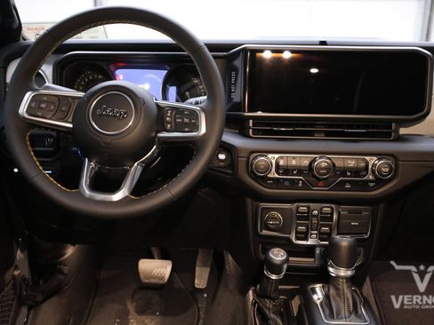 New 2024 Jeep Wrangler Sahara image 21