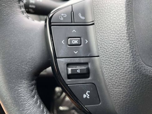 Used 2023 Toyota bZ4X AWD image 20
