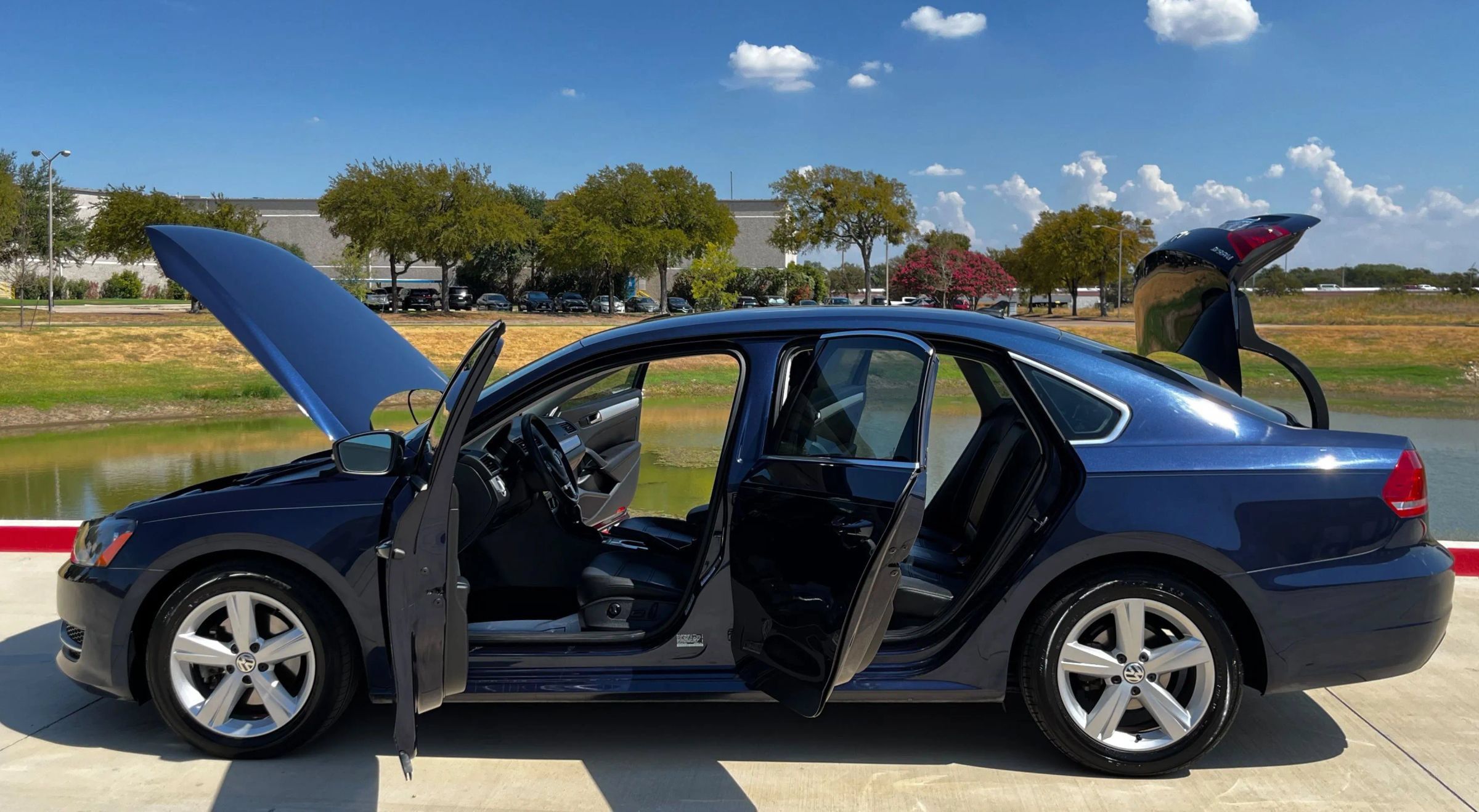 Used 2013 Volkswagen Passat 2.5 SE FWD image 15