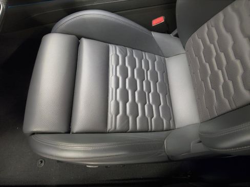 Used 2023 Audi e-tron GT Prestige w/ Prestige Package image 14