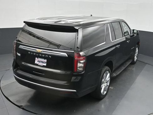 Used 2024 Chevrolet Suburban High Country AWD/4WD image 41