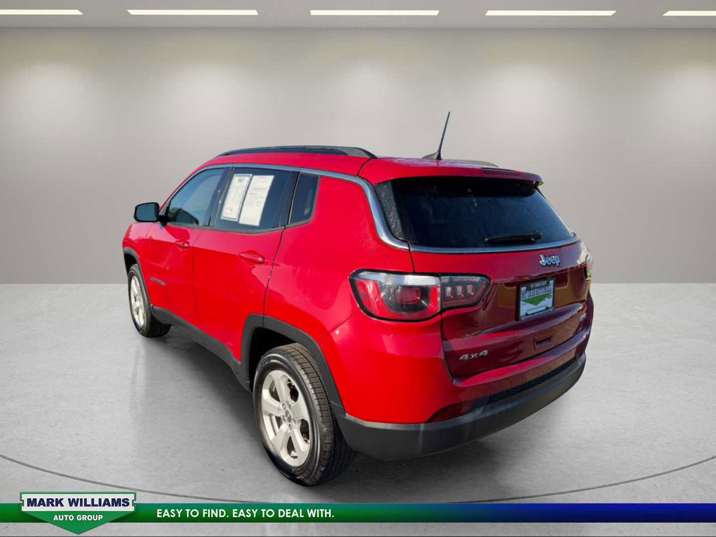 Used 2019 Jeep Compass Latitude w/ Popular Equipment Group AWD/4WD image 4