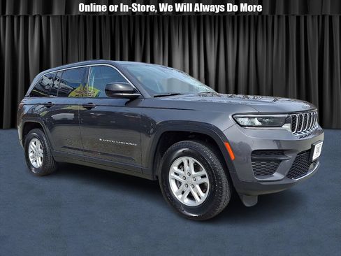 Certified 2023 Jeep Grand Cherokee Laredo w/ Luxury Tech Group I image 30
