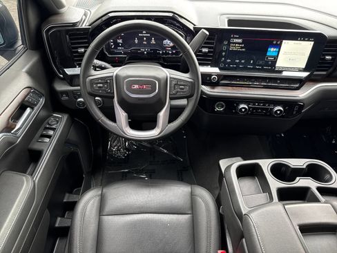 Used 2024 GMC Sierra 1500 SLT AWD/4WD image 11