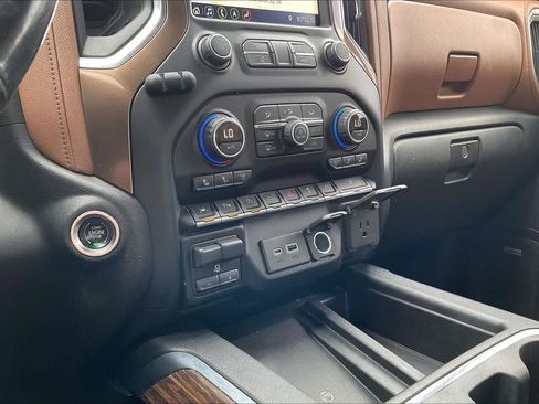 Used 2019 Chevrolet Silverado 1500 High Country w/ Trailer Camera Package AWD/4WD image 32