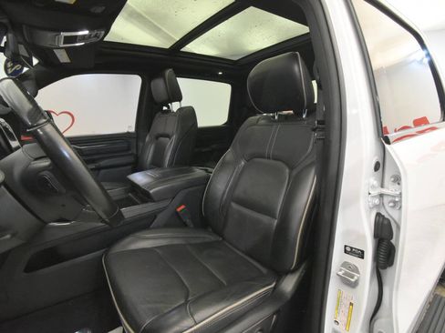 Used 2022 RAM 1500 Limited image 10