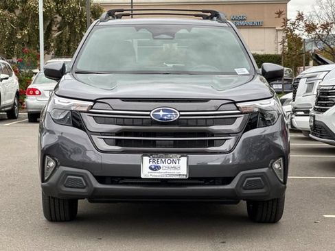 Used 2026 Subaru Forester Premium AWD/4WD image 6