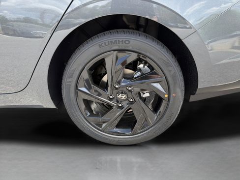 New 2026 Hyundai Elantra Sport FWD image 28