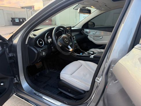 Used 2015 Mercedes-Benz C 300 4MATIC Sedan image 12