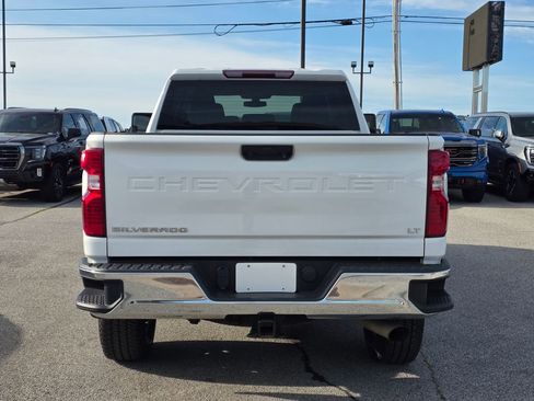 Used 2022 Chevrolet Silverado 3500 LT w/ Convenience Package AWD/4WD image 6