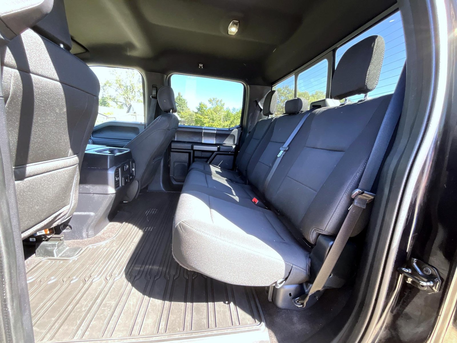 Used 2020 Ford F150 XLT w/ Equipment Group 302A Luxury AWD/4WD image 24