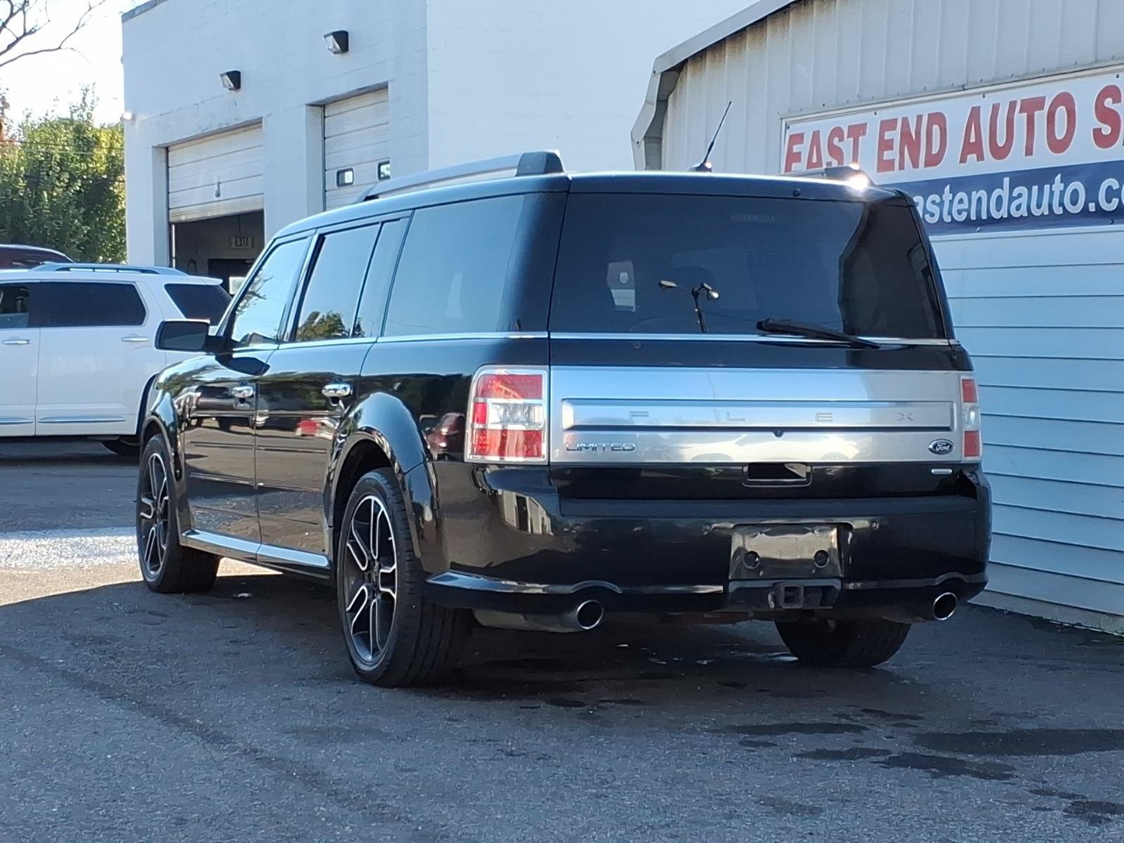 Used 2014 Ford Flex Limited w/ Equipment Group 303A AWD/4WD image 3