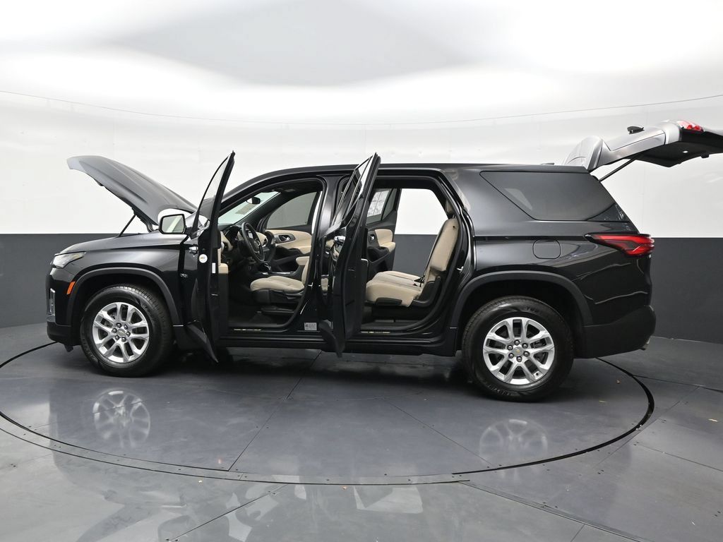 Used 2024 Chevrolet Traverse LS FWD image 27