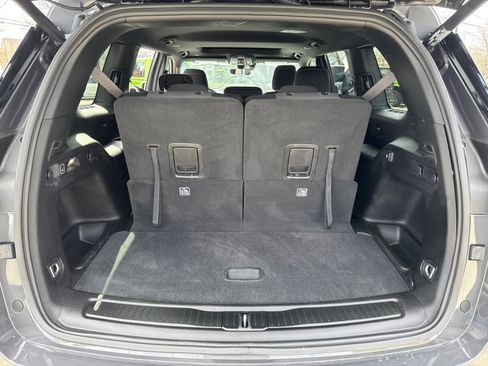 Used 2025 Jeep Grand Cherokee L Laredo w/ Luxury Tech Group I image 34