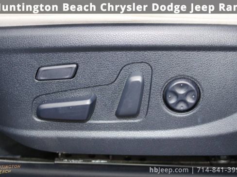 Used 2022 Hyundai Palisade Limited image 28