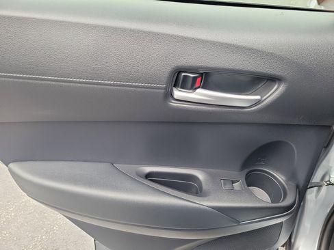 Used 2025 Toyota Corolla Cross AWD Hybrid w/ Convenience Package image 13