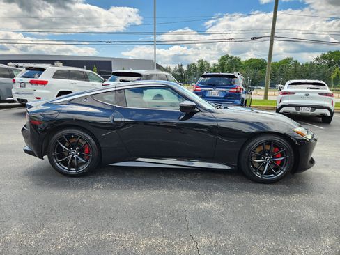Used 2024 Nissan Z Performance w/ Floor Mat Package RWD image 6