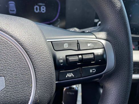 Used 2023 Kia Sportage LX image 18