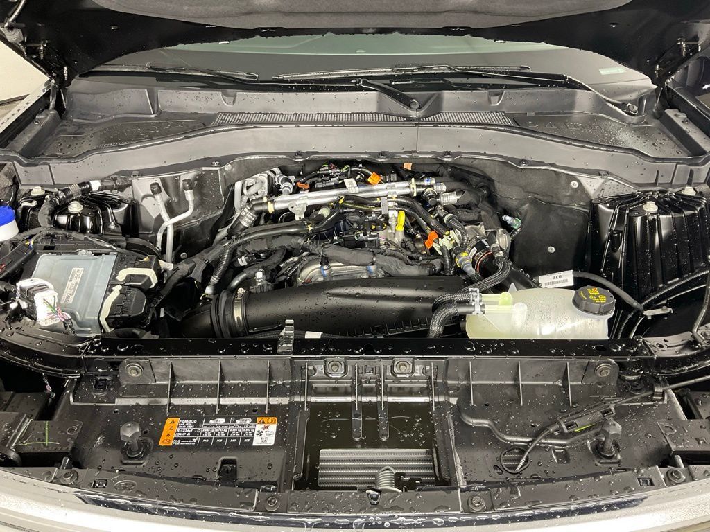 New 2026 Ford Explorer Active w/ Active Comfort Package RWD image 9