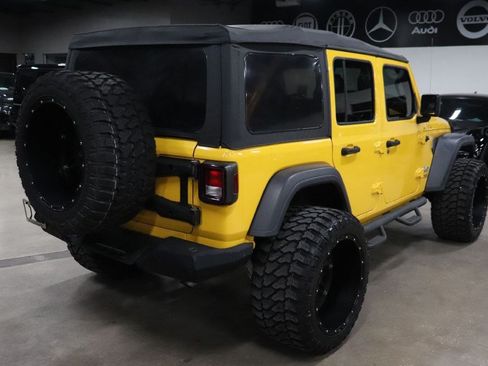Used 2019 Jeep Wrangler Unlimited Sport S AWD/4WD image 5