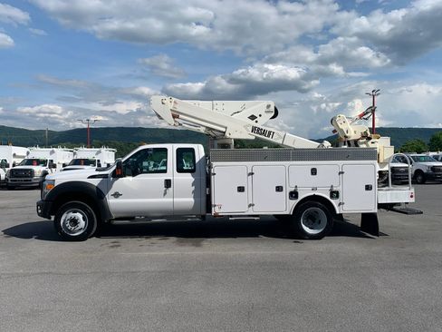 Used 2016 Ford F550 4x4 SuperCab Super Duty image 5