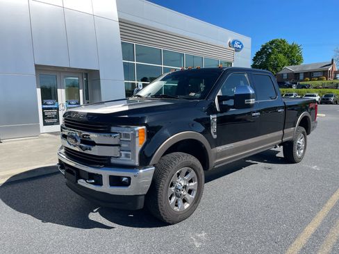 Used 2018 Ford F250 King Ranch w/ King Ranch Ultimate Package AWD/4WD image 2