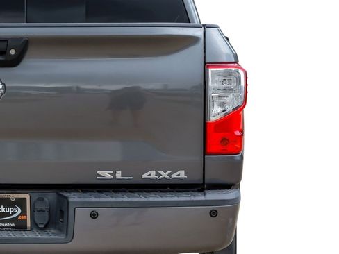 Used 2017 Nissan Titan SL AWD/4WD image 52