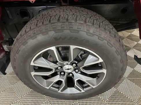 Used 2024 Chevrolet Silverado 1500 RST AWD/4WD image 12