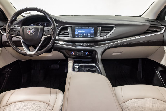 Used 2023 Buick Enclave Essence w/ Sport Touring Edition FWD image 27