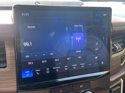 Used 2022 Ford Expedition Limited image 24