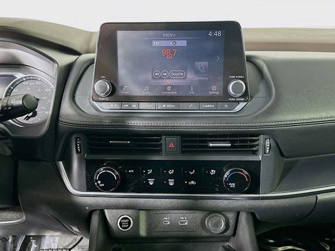 Used 2021 Nissan Rogue S FWD image 13
