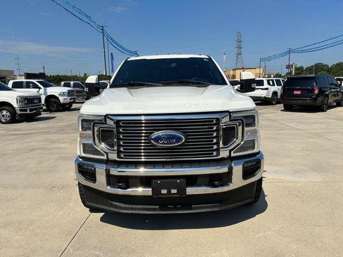 Used 2022 Ford F350 Lariat w/ Lariat Ultimate Package AWD/4WD image 3