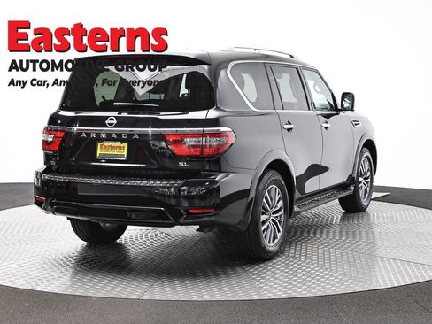 Used 2024 Nissan Armada SL w/ Captain's Chairs Package image 5