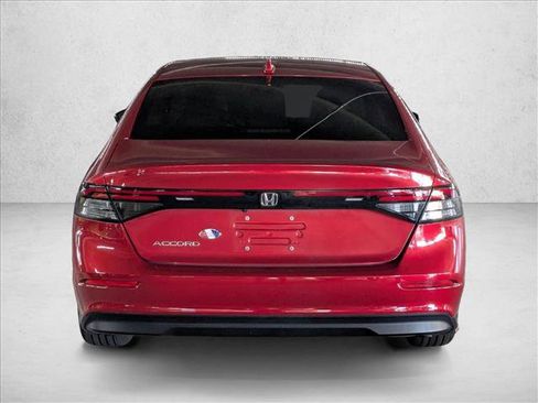 Used 2023 Honda Accord EX image 6