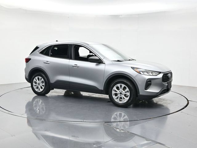 Certified 2024 Ford Escape Active AWD/4WD image 3