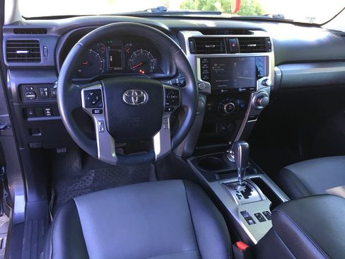 Used 2021 Toyota 4Runner SR5 Premium w/ Moonroof Package AWD/4WD image 24