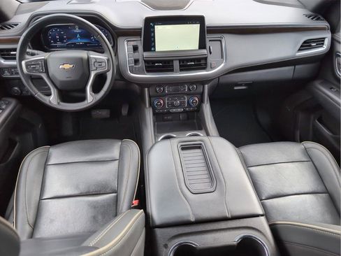 Used 2024 Chevrolet Suburban Premier RWD image 29