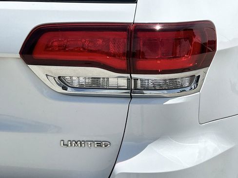 Used 2021 Jeep Grand Cherokee Limited w/ Luxury Group II RWD image 7
