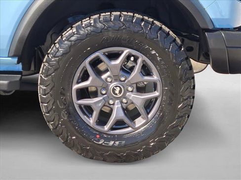 New 2025 Ford Bronco Badlands image 9