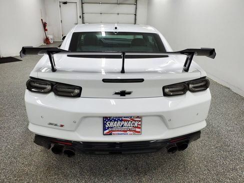 Used 2021 Chevrolet Camaro ZL1 w/ LPO, ZL1 Protection Package RWD image 5