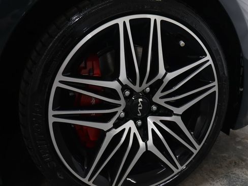 Used 2022 Kia Stinger GT1 RWD image 33